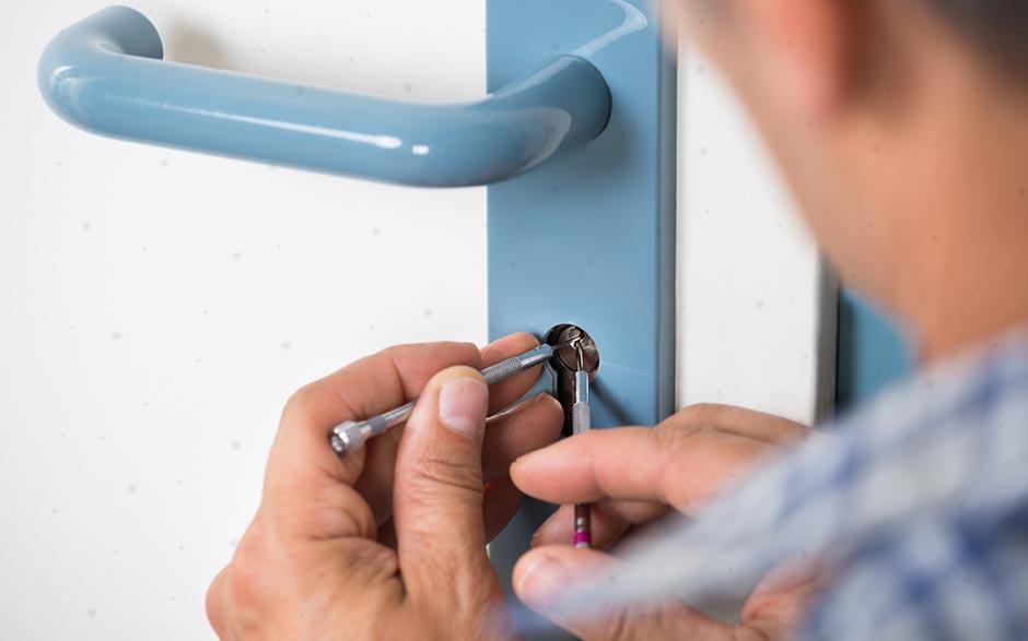changer serrure porte blindée Maule
