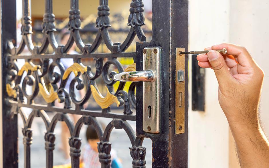 soucis de serrure porte blindée Versailles